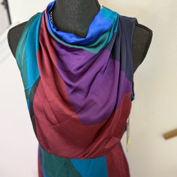 Multicolor Geometric Pattern Dress - Picture 4 of 4